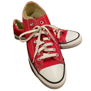 Chuck Taylor All Star Classic Low Top Shoes - Size M9/W11